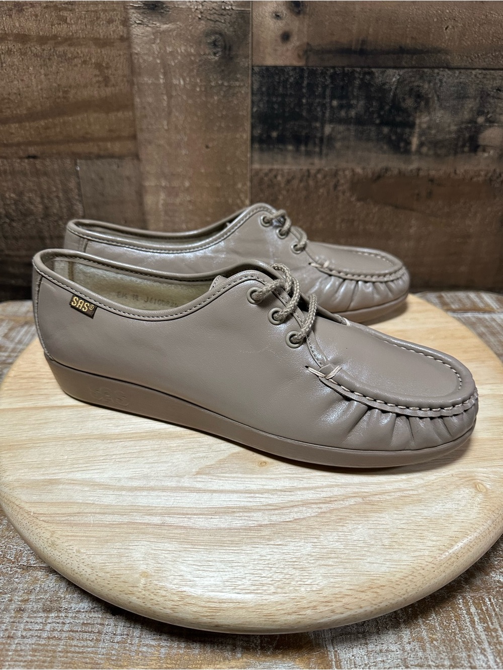 NEW SAS Women’s 8.5 M Taupe Leather Moc Toe Lace Up Comfort Walking Shoes USA